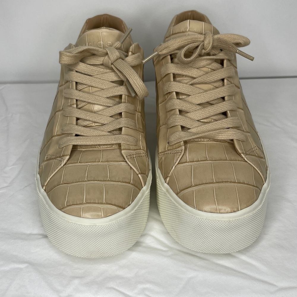 VINCE. BENFIELD CROC EMBOSED LEATHER SNEAKER SIZE 6.5 M - Picture 3 of 7
